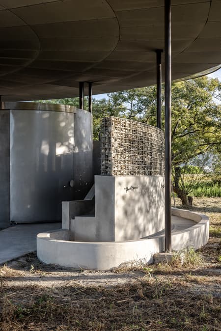 Tie-Ma Cycling Station at Dapo Pond